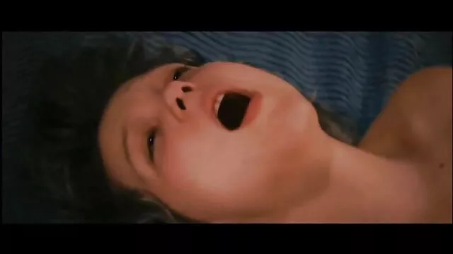 クソ美しさ神秘的なレイヴン エッチ 動画 女の子
