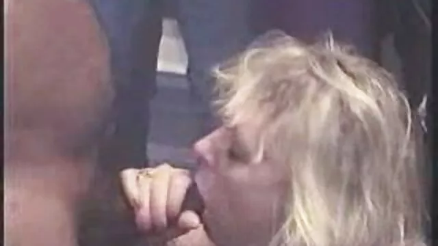 彼らの新婚旅行で元新婦と新郎！ loveh 動画