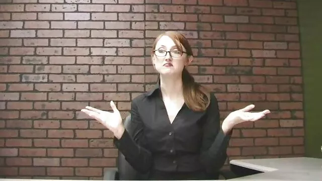 彼女の美しい体を披露ビクトリアセクシー。 大人 動画 女性