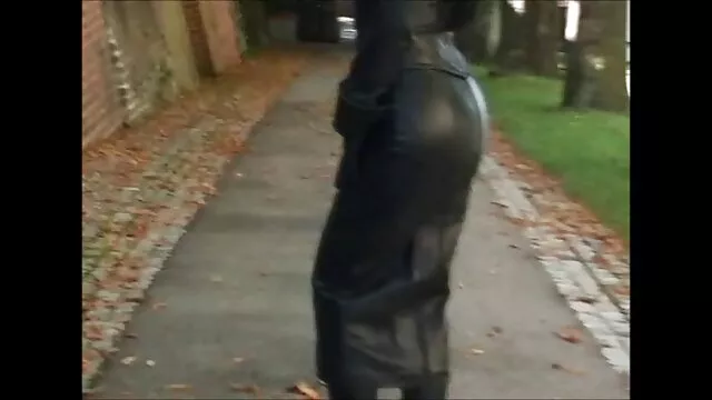 妊娠中の雌犬の雌犬と下衆野郎のソファ 女の子 が 見 たい エッチ 動画