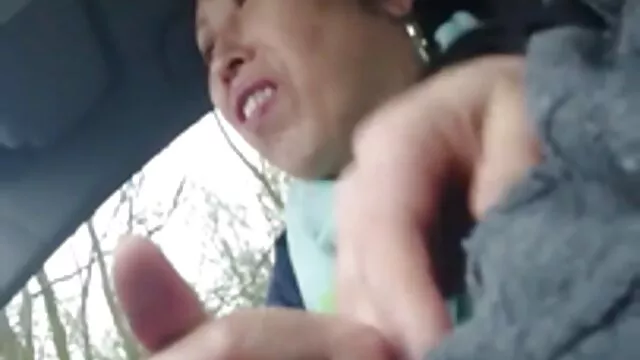 熟女励起およびお尻ゃ 女の子 の ため の av 動画