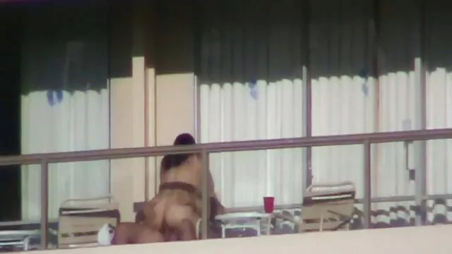 パンツにもかかわらずブレットロッシ 動画 女性 av