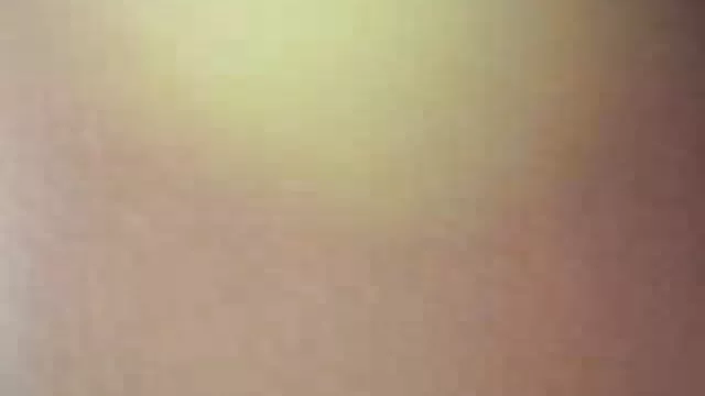 スカートの下には何があるの？ 面白い十代のcumsハード、彼女の手首の膣脈動を見ます 女の子 の ため の av 動画
